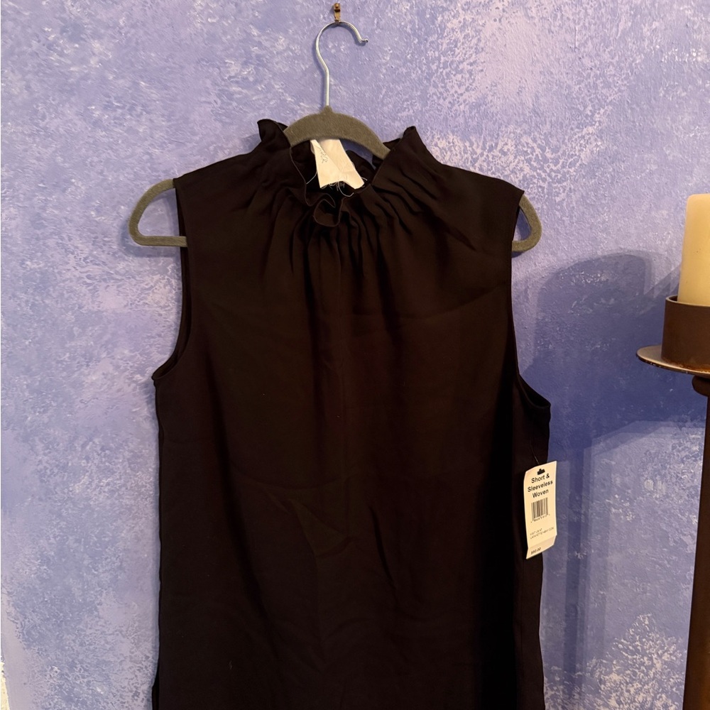 Lafayette 148 Elegant Black Sleeveless Top